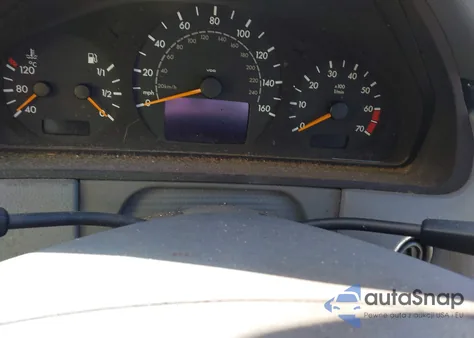 2002 Mercedes-Benz E 320 Special Edition from USA, damaged, VIN WDBJF65J82B473500